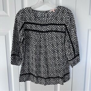 Skies are Blue Woman’s Blouse